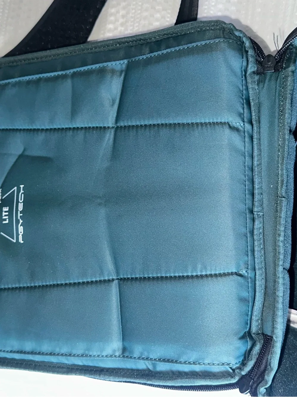 Pgytech oneMo backpack 22L unused new